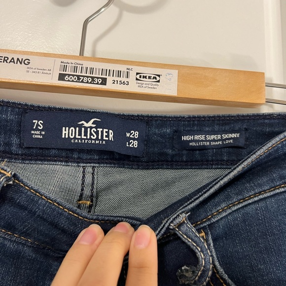 Hollister High Rise Super Skinny Jeans - Picture 5 of 5